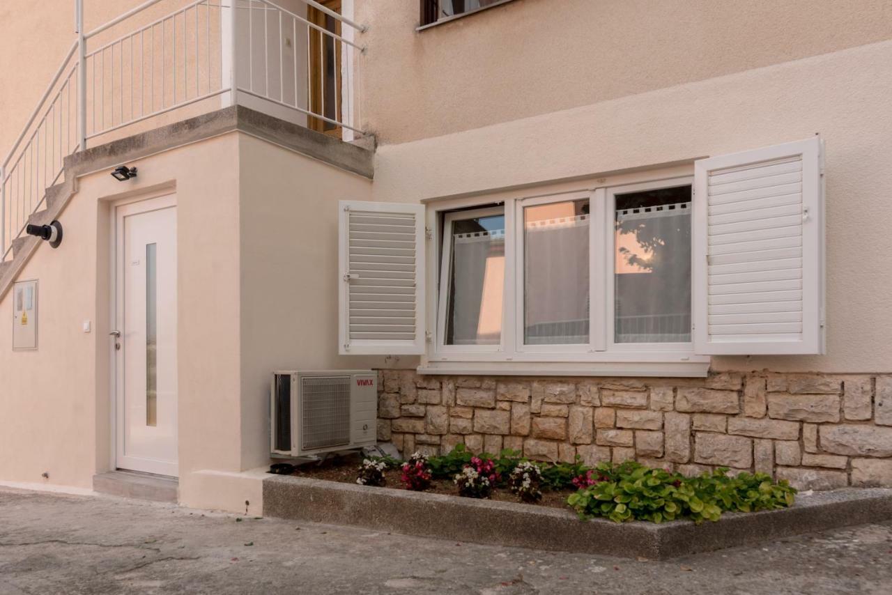 Apartment Katarina Pula Exterior photo